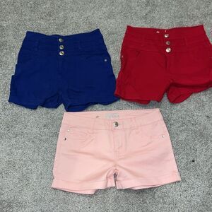 3 Celebrity Pink Sexy pocket short cuffed leg 3 1/2” inseam shorts USA 9